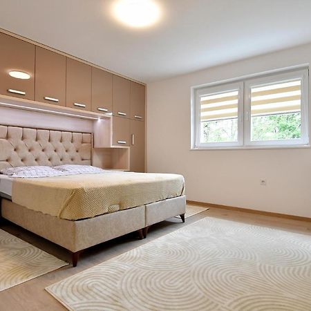 Ferienwohnung Garden Of Dreams & Free Private Parking SJJ Exterior foto